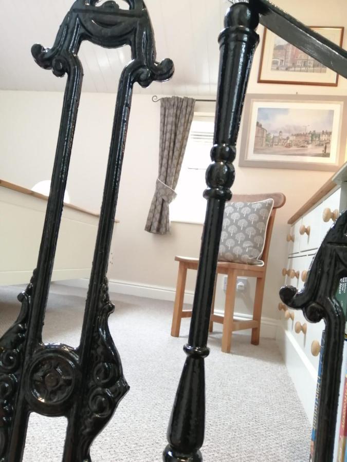 Thirsk Stays - Bakery Cottage Екстериор снимка
