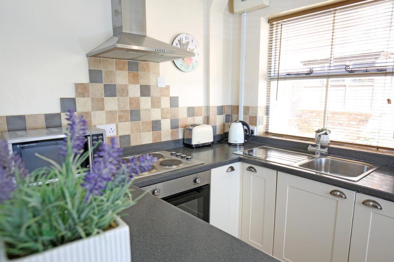 Thirsk Stays - Bakery Cottage Екстериор снимка